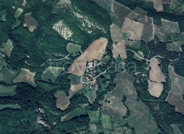 terreno agricolo in vendita a Gropparello