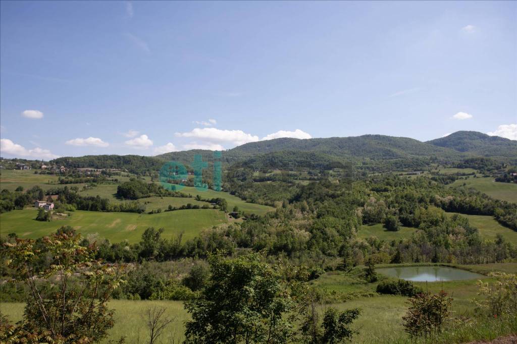 casa indipendente in vendita a Gropparello