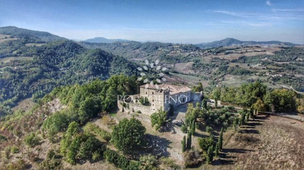 villa in vendita a Gropparello in zona Montechino