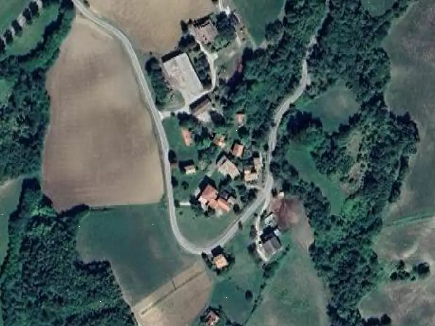 terreno edificabile in vendita a Gropparello