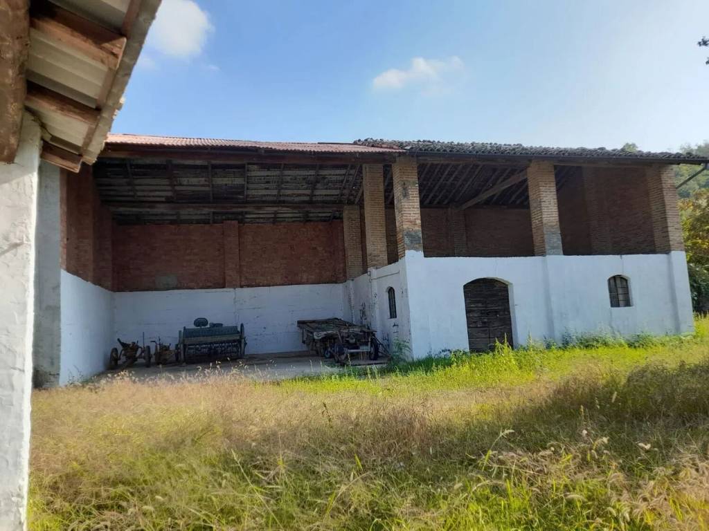 casa indipendente in vendita a Gropparello in zona Montechino