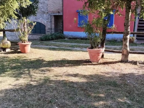 casa indipendente in vendita a Gropparello in zona Obolo