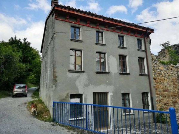 appartamento in vendita a Gropparello in zona Groppovisdomo