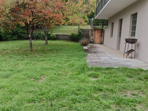 casa indipendente in vendita a Gropparello in zona Groppovisdomo