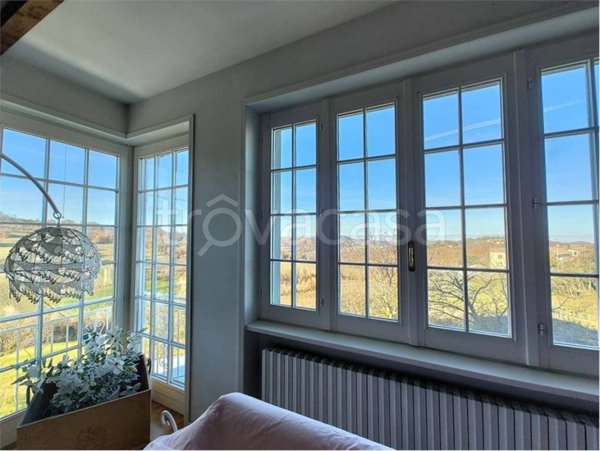 casa indipendente in vendita a Gropparello