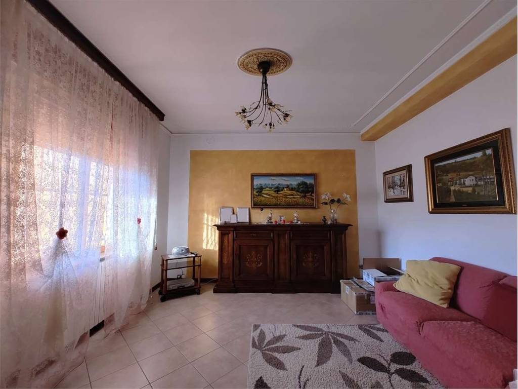 casa indipendente in vendita a Gropparello