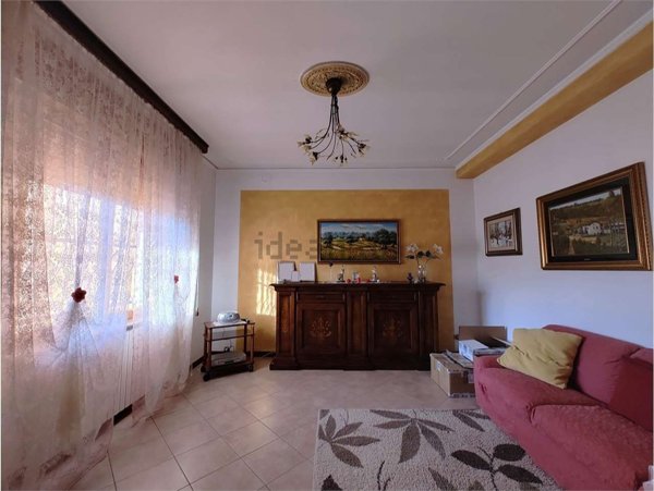 casa indipendente in vendita a Gropparello