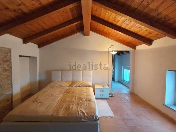 casa semindipendente in vendita a Gropparello