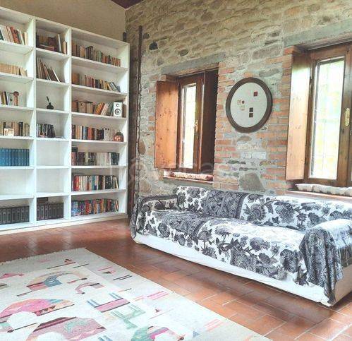 casa indipendente in vendita a Gropparello