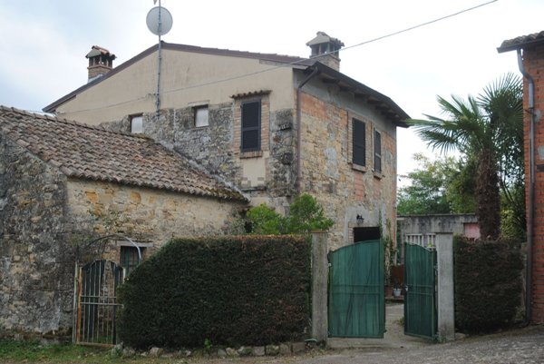 casa indipendente in vendita a Gropparello