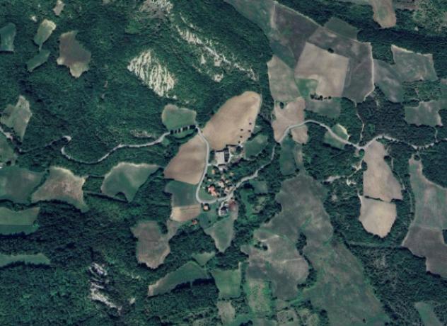 terreno agricolo in vendita a Gropparello