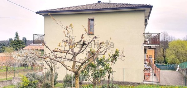 appartamento in vendita a Gropparello