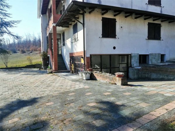 appartamento in vendita a Gropparello