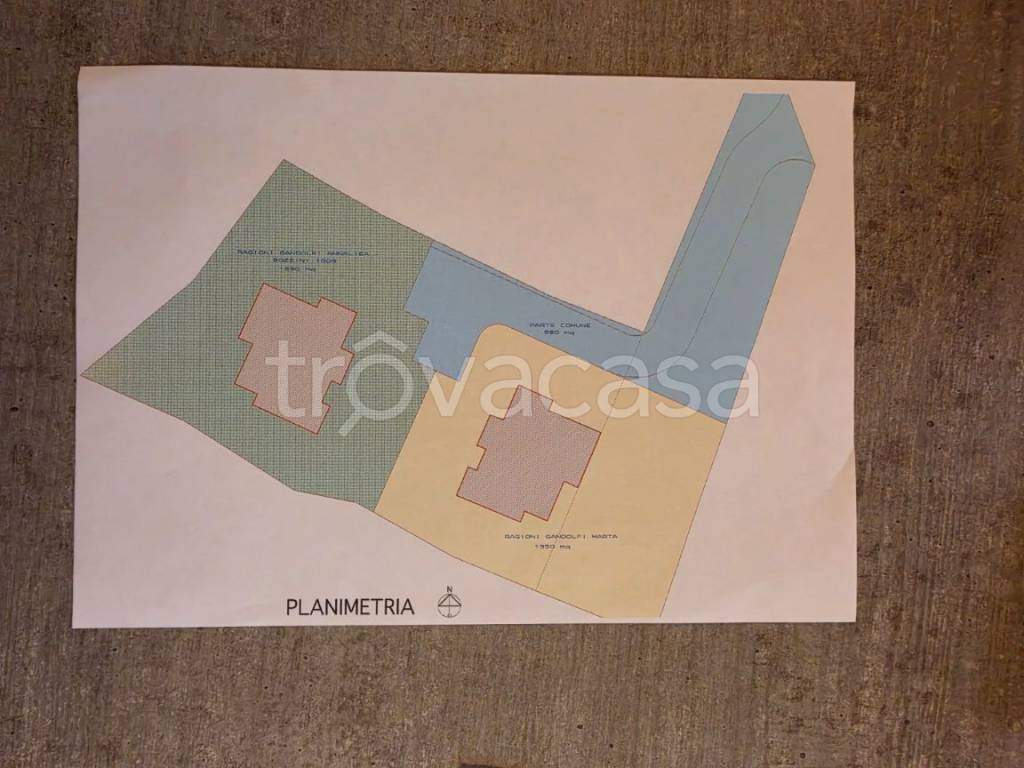 terreno edificabile in vendita a Gropparello