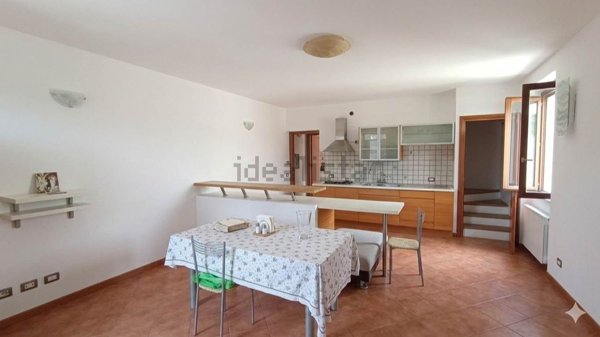 casa semindipendente in vendita a Gropparello in zona Sariano