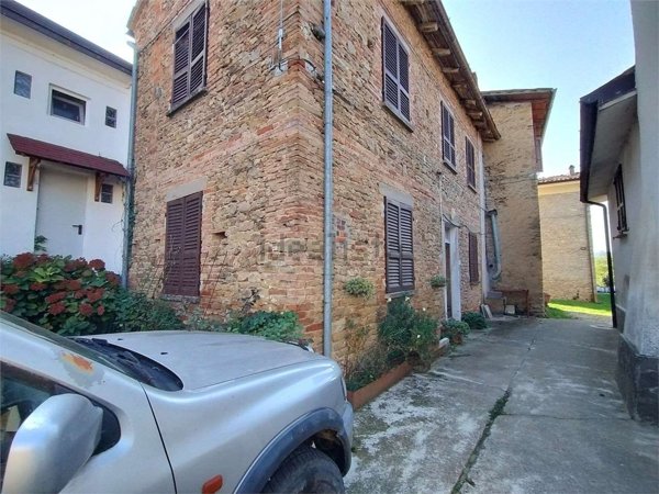 appartamento in vendita a Gropparello in zona Sariano