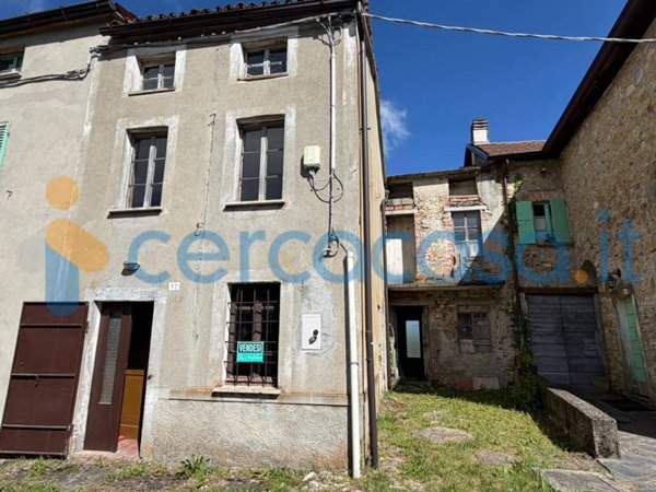 casa indipendente in vendita a Gropparello in zona Obolo
