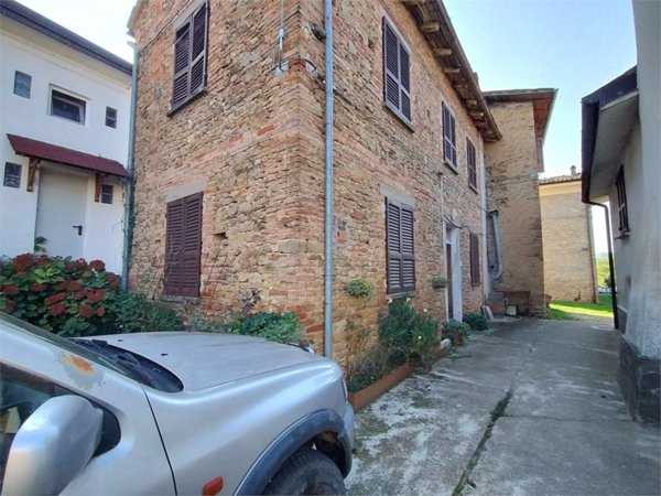 appartamento in vendita a Gropparello in zona Sariano