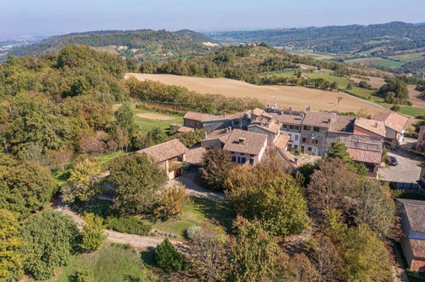 casa indipendente in vendita a Gropparello