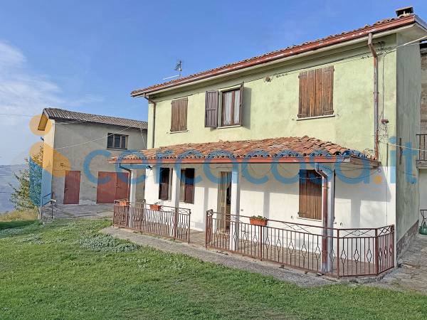 terreno agricolo in vendita a Gropparello