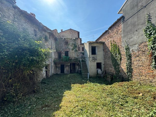appartamento in vendita a Lugagnano Val d'Arda