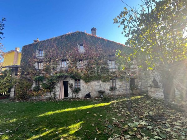 casa indipendente in vendita a Lugagnano Val d'Arda