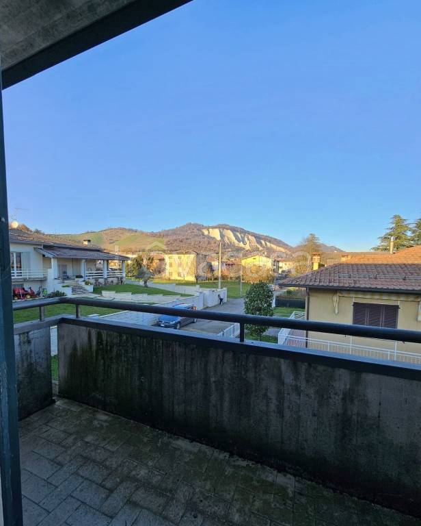 casa indipendente in vendita a Lugagnano Val d'Arda