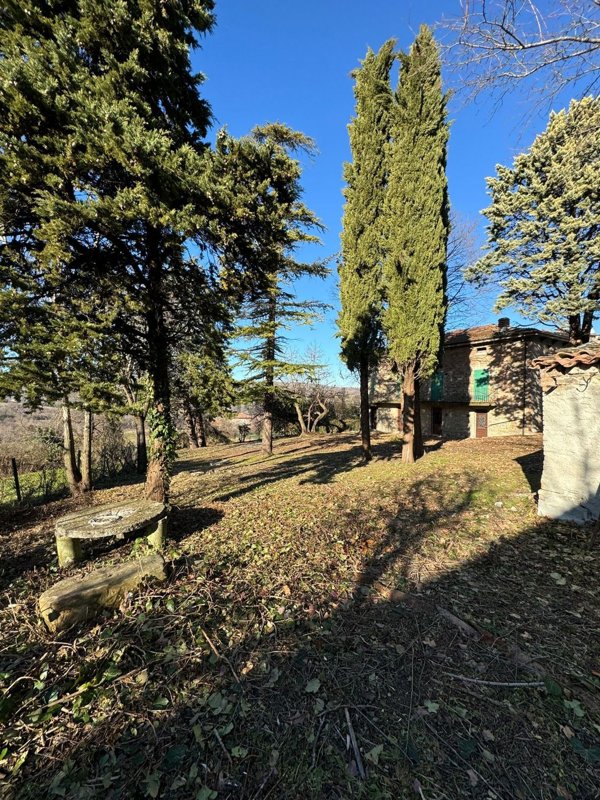 casa semindipendente in vendita a Lugagnano Val d'Arda in zona Rustigazzo