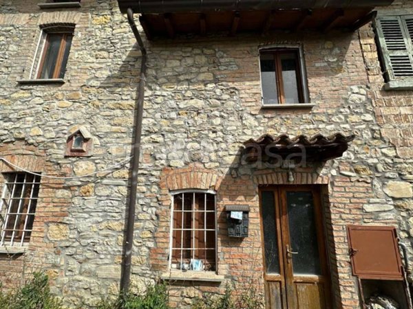 appartamento in vendita a Lugagnano Val d'Arda