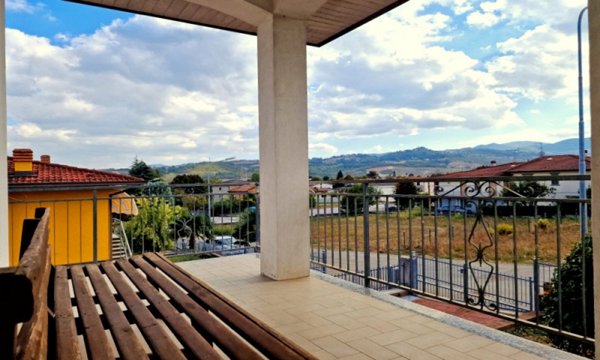 casa indipendente in vendita a Lugagnano Val d'Arda