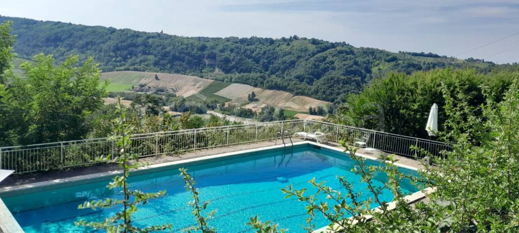 casa indipendente in vendita a Lugagnano Val d'Arda in zona Chiavenna Rocchetta