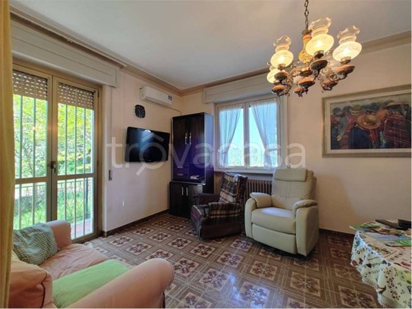 casa indipendente in vendita a Lugagnano Val d'Arda