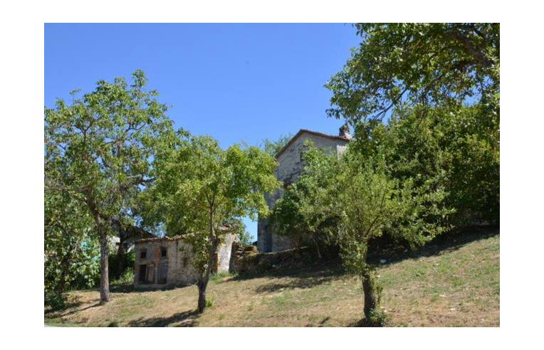casa indipendente in vendita a Lugagnano Val d'Arda in zona Rustigazzo