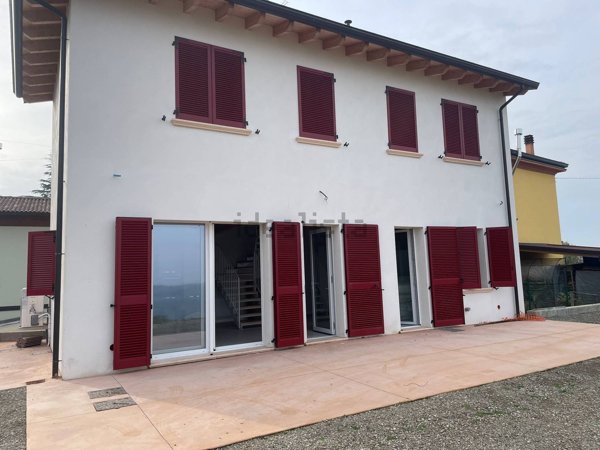 appartamento in vendita a Lugagnano Val d'Arda