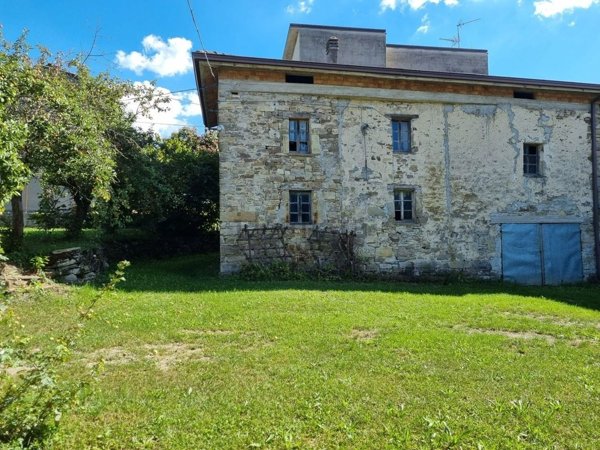 appartamento in vendita a Lugagnano Val d'Arda