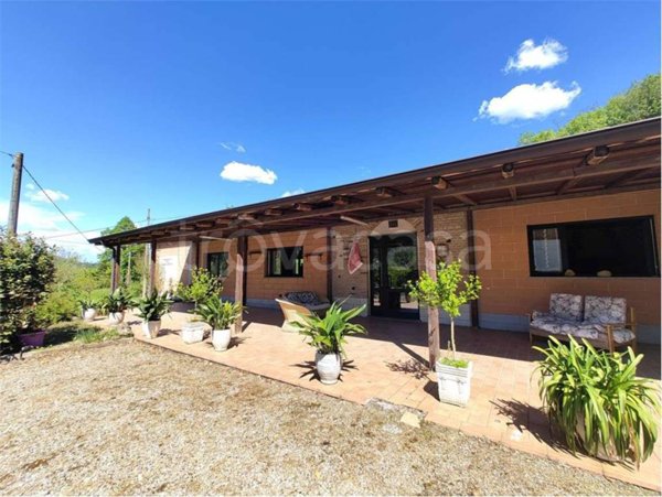 casa indipendente in vendita a Lugagnano Val d'Arda