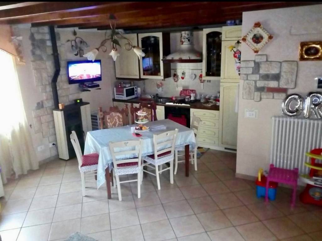 appartamento in vendita a Lugagnano Val d'Arda