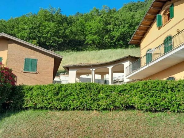 casa indipendente in vendita a Lugagnano Val d'Arda in zona Chiavenna Rocchetta