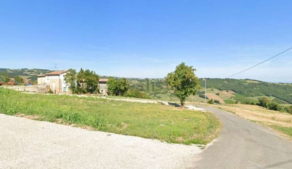 casale in vendita a Lugagnano Val d'Arda