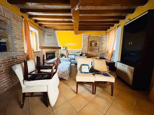 casa indipendente in vendita a Lugagnano Val d'Arda