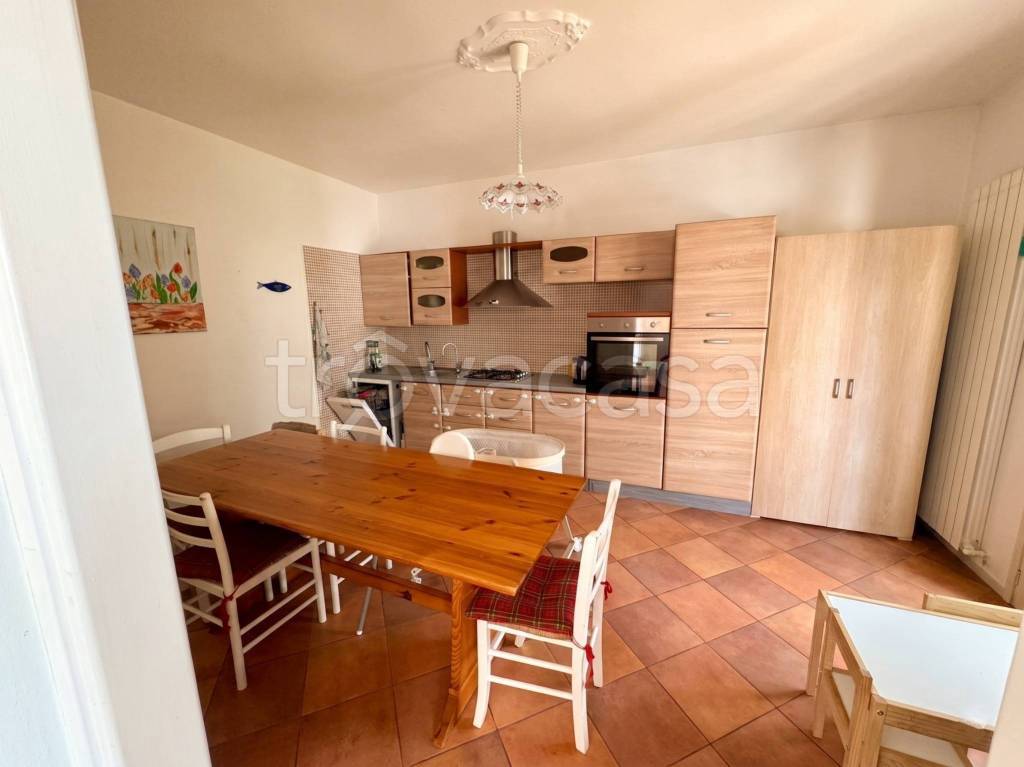 appartamento in vendita a Lugagnano Val d'Arda in zona Rustigazzo