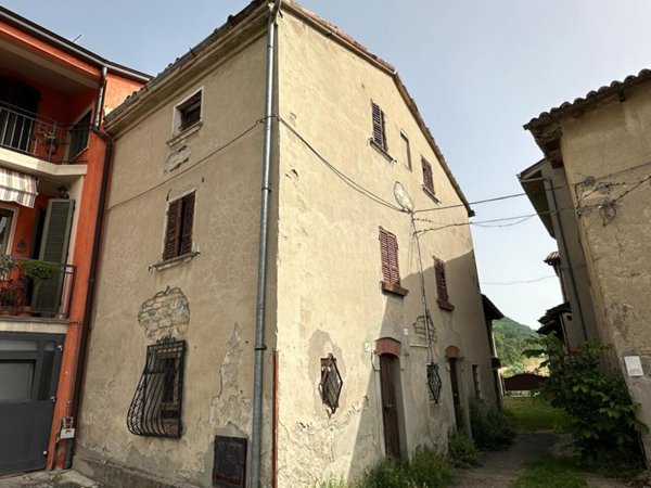 appartamento in vendita a Lugagnano Val d'Arda
