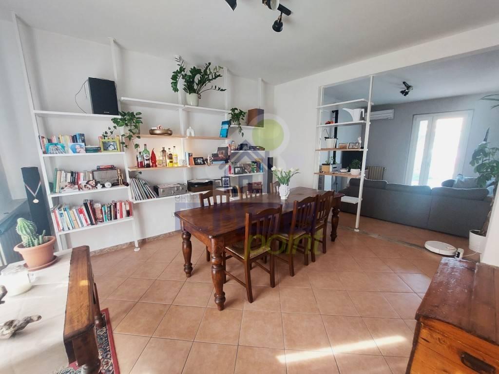 casa indipendente in vendita a Monticelli d'Ongina in zona San Nazzaro