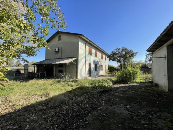 casa indipendente in vendita a Monticelli d'Ongina
