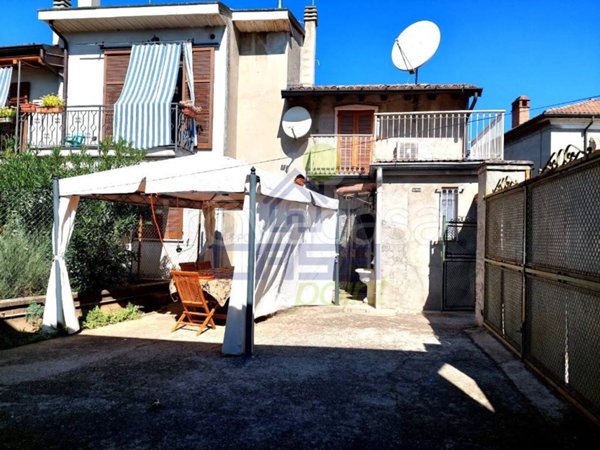 casa indipendente in vendita a Monticelli d'Ongina