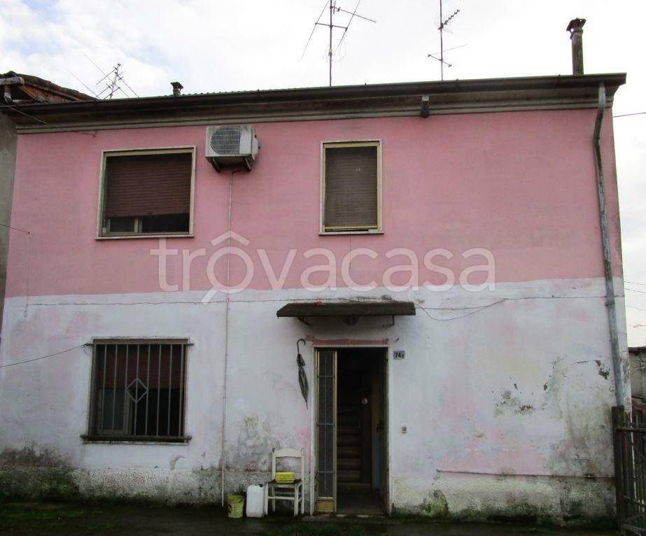 casa indipendente in vendita a Monticelli d'Ongina