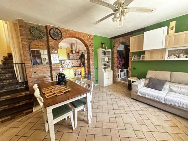 casa indipendente in vendita a Monticelli d'Ongina