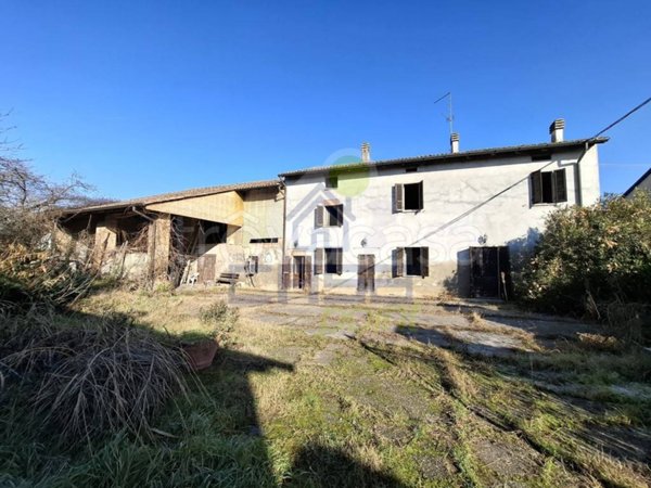 casa indipendente in vendita a Monticelli d'Ongina