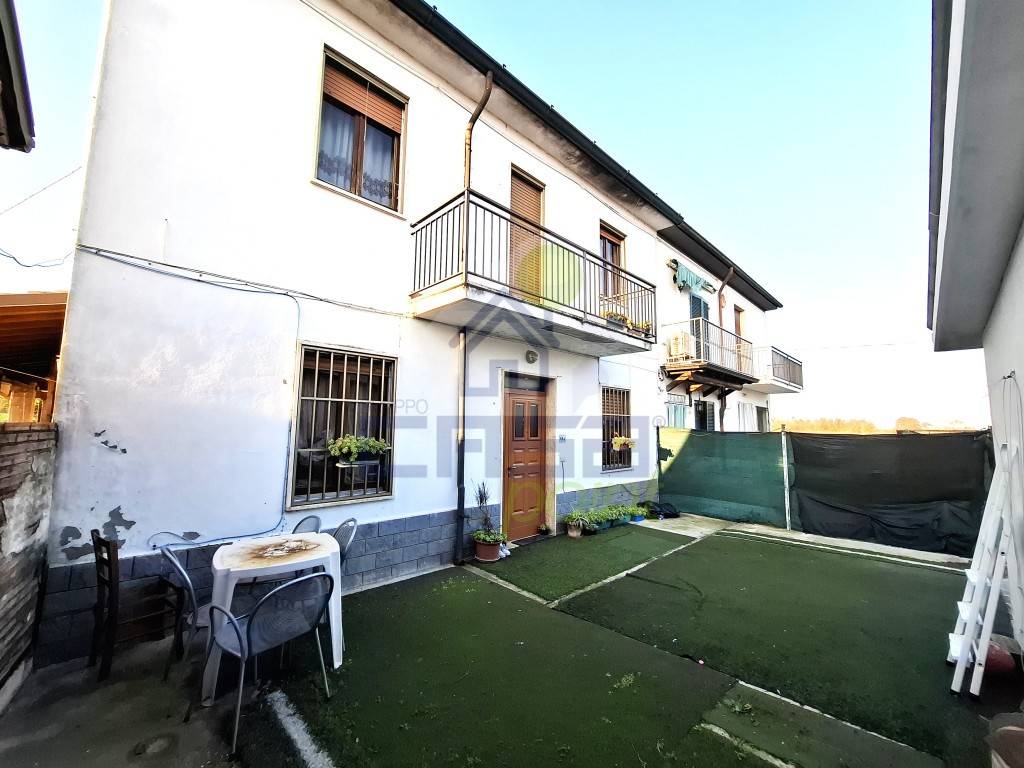 casa indipendente in vendita a Monticelli d'Ongina