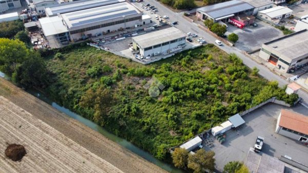terreno agricolo in vendita a Monticelli d'Ongina